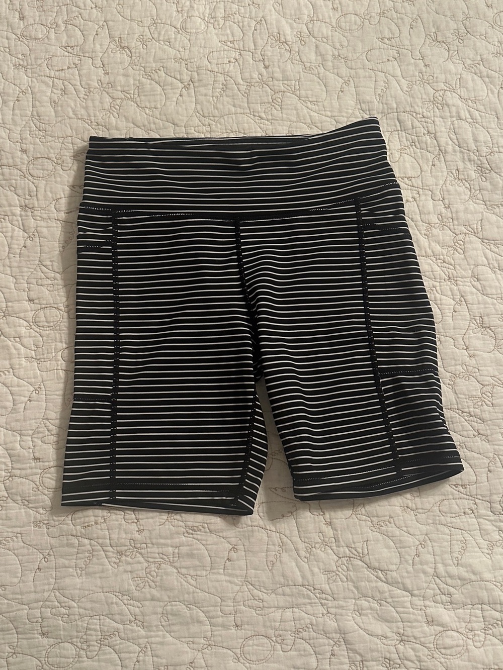 Senita Biker shorts with pockets